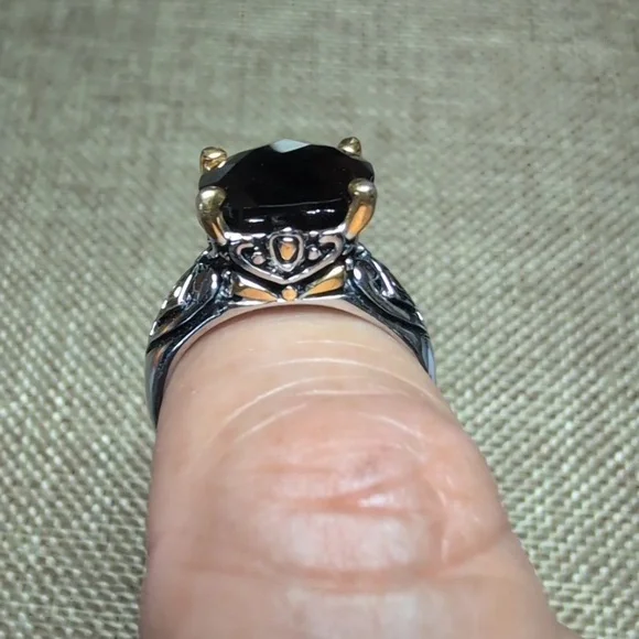 Park Lane Elegant Signature Jet Black and Gold Ring - Picture 4 of 4